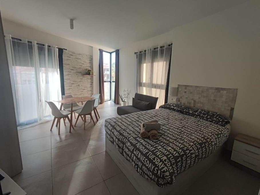Nuevo Estudio Con Parking Gratis Malaga Ngoại thất bức ảnh
