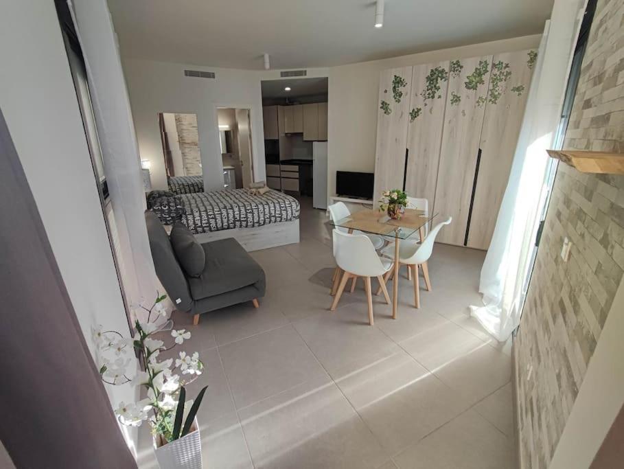 Nuevo Estudio Con Parking Gratis Malaga Ngoại thất bức ảnh