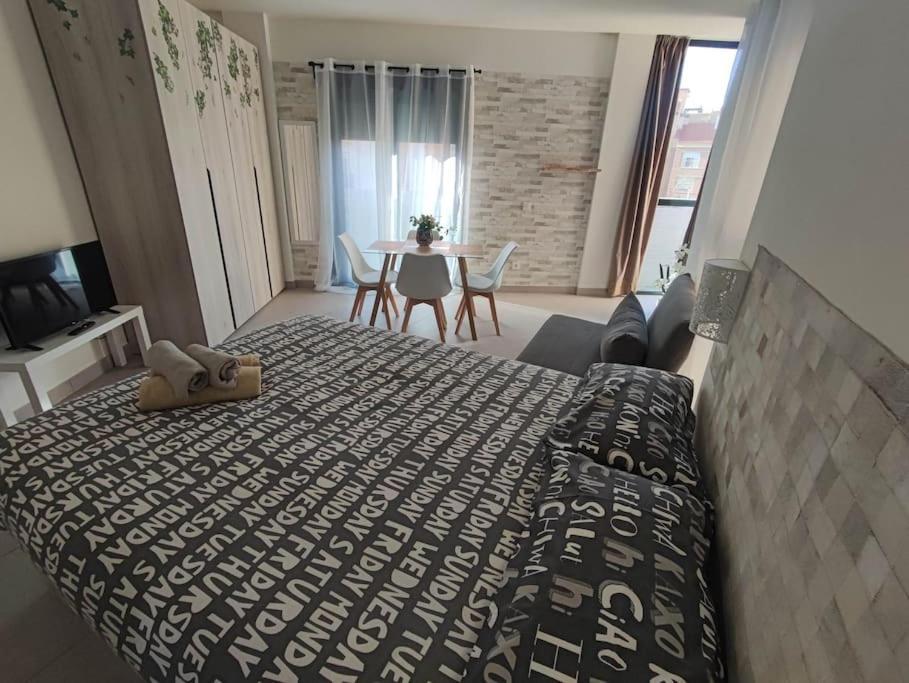 Nuevo Estudio Con Parking Gratis Malaga Ngoại thất bức ảnh