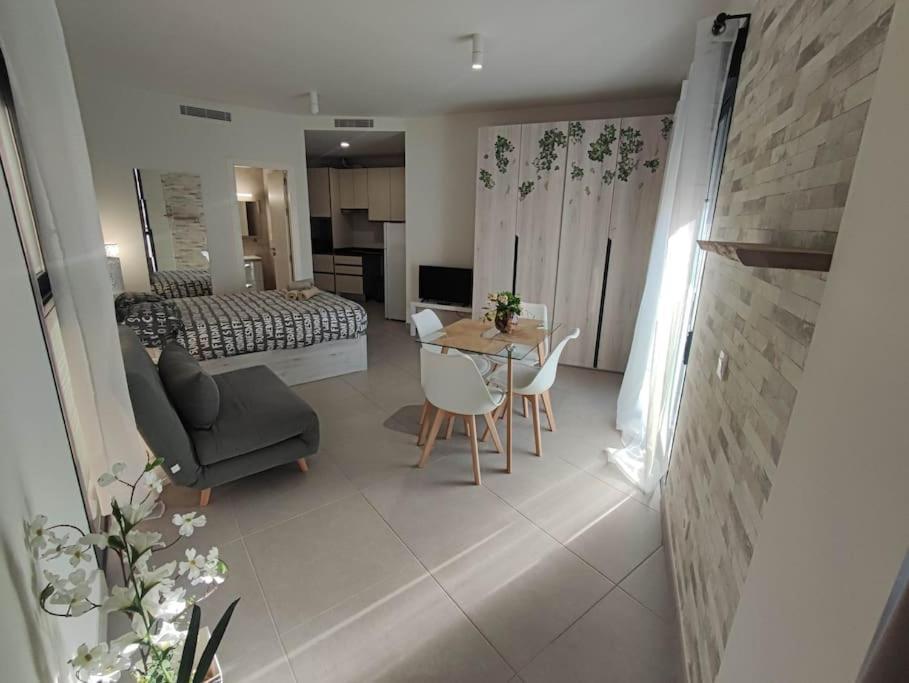 Nuevo Estudio Con Parking Gratis Malaga Ngoại thất bức ảnh